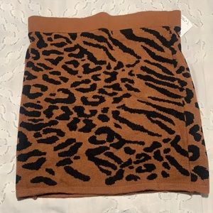 Brand new Short black and brown skirt with tags size m| casual skirt